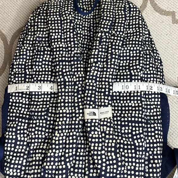 The North Face Wise Guy Backpack, Navy White, Medium Size school bag, hiking - Picture 8 of 17